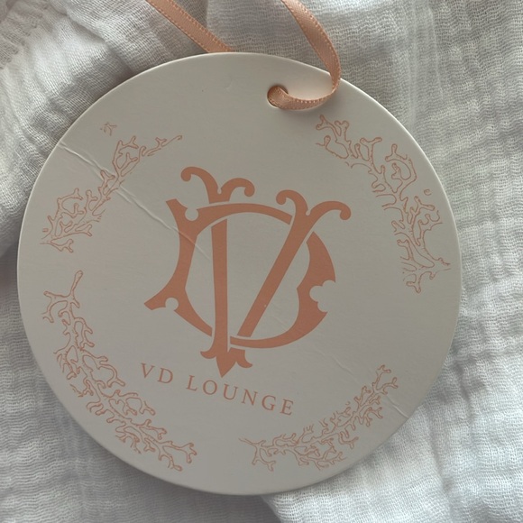 Victoria Dunn Dress - Picture 12 of 16